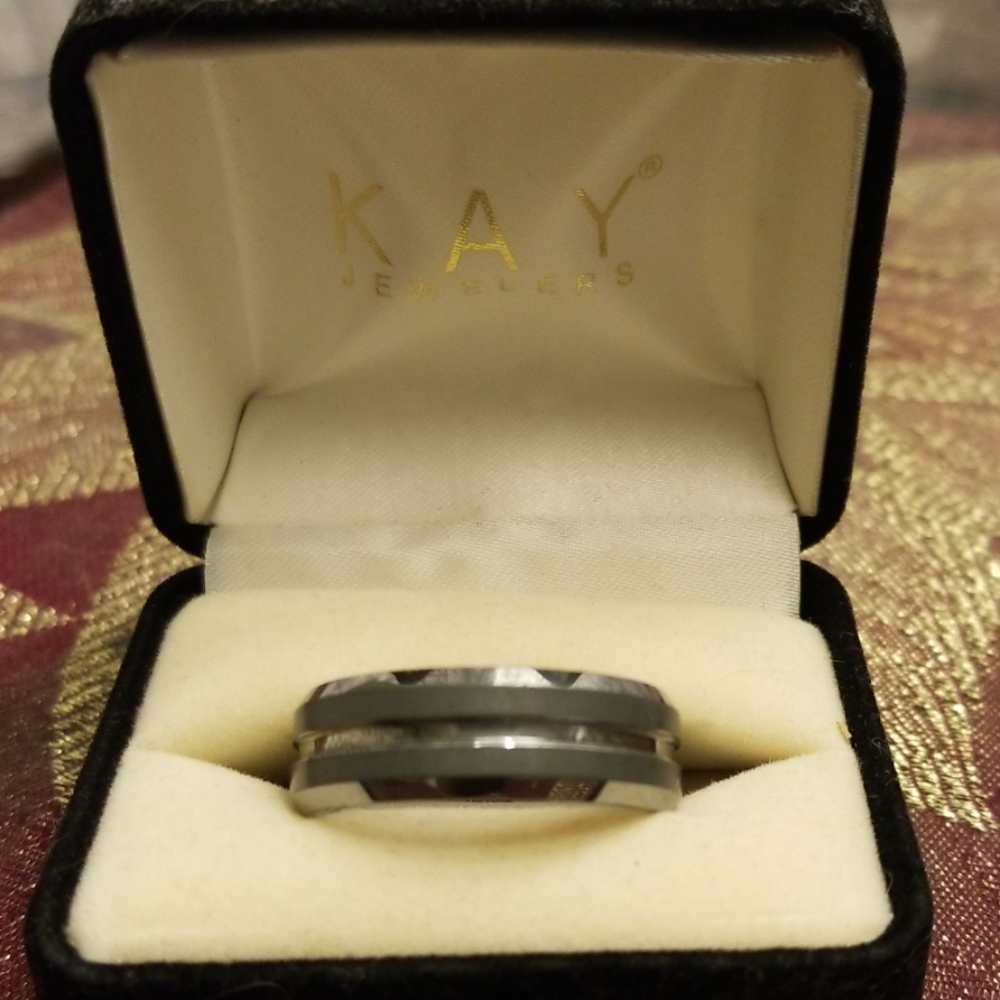 Mens Tungsten wedding ring